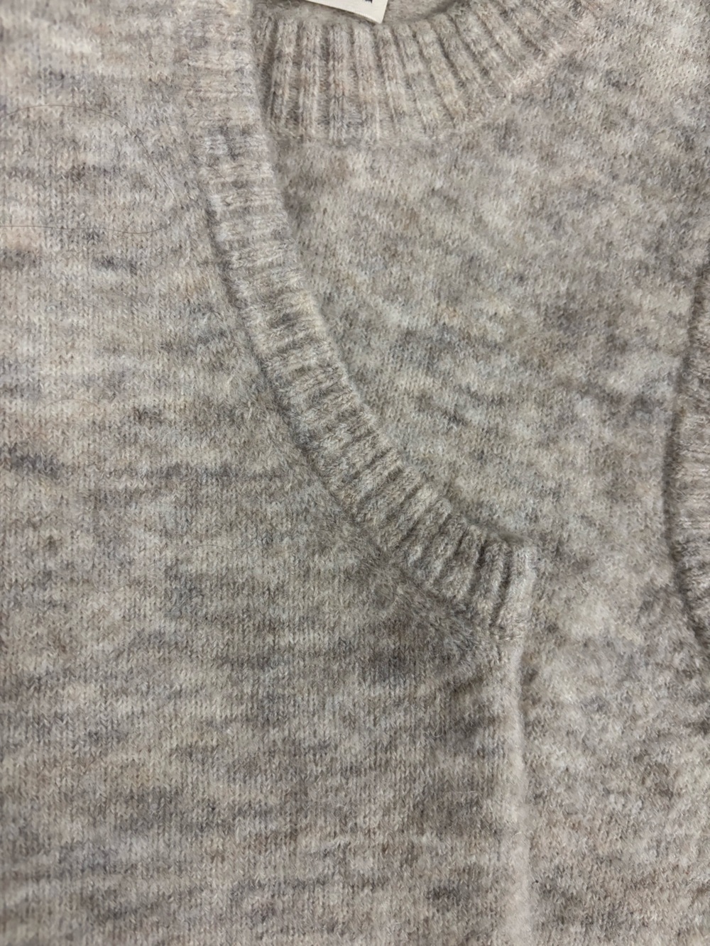 Aritzia Wilfred sweater vest - Picture 7 of 9
